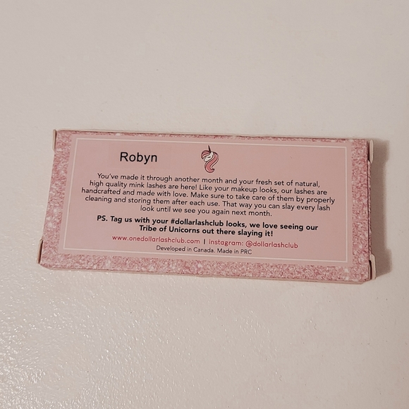 Robyn mink lashes - Picture 2 of 2